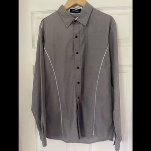 SevenWell Xtra Large long sleeve button down shirt. Excellent Condition.